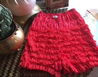 Vintage Red Ruffled Bloomers - Womens Small - Pinup Ruffled Underpants - Ruffled Pantaloons Underwear - Ruffled Hotpants - Ruffled Boyshorts