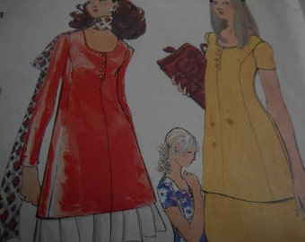 SALE Vintage 1970's Vogue 7782 Dress or Tunic and Skirt Sewing Pattern, Size 10 Bust 32 1/2 or Size 12 Bust 34