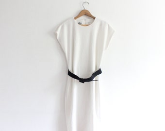 White Minimal Belted 90s Midi Dress