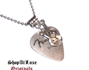 FENDER Steel Guitar Pick Necklace with New Style of Acoustic Guitar Dangle
