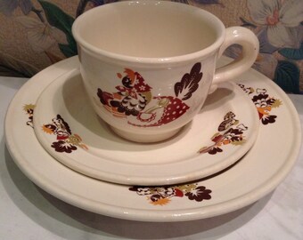 Vintage Set of children's dishes. Russia (Konakovo, ЗиК), ceramics. USSR