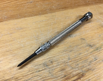 Steel Scriber with Knurled Chuck (EN5927)