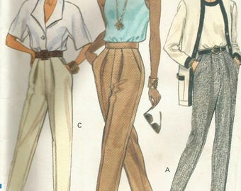 Vintage Vogue 8068 UNCUT Misses Tapered Pleated Pants Sewing Pattern