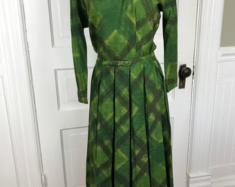Vintage Ladies’ Green and Black Plaid Dress with Belt