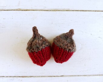 Acorns nuts, oak acorns, knit acorns, stuffed acorn, woodland decor, bowl sitter, vase filler, ready to ship, hand knit, teal oak acorns