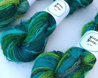 Handspun fine silk yarn, knitting yarn, lace weight yarn, pure silk, super soft, crochet, weaving. Emerald green.