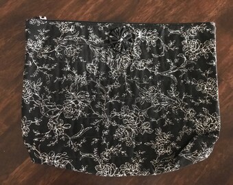 9x13 Black and White Floral Pattern Quilted Zipper Pouch, Cosmetic Bag, Electronics Bag, Zipper Bag, Travel Pouch, Purse Organizer