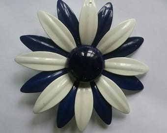 Vintage Flower Brooch or Pin, White and Navy Blue, 1970s