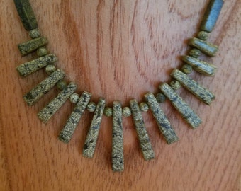 Russian serpentine fan necklace