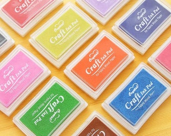 Brightly coloured ink pads in 8 colours