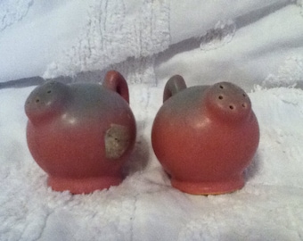 salt and pepper skakers pottery Niloak ozark dawn