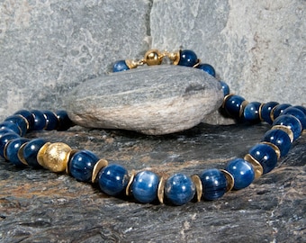 Kyanitkette, dark blue shimmering with gilded 925 silver