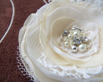 Ivory, cream wedding bridal hair flower, bridal hairpiece, bridal hair clip, wedding fascinator, wedding hair accessories, READY TO SHIP