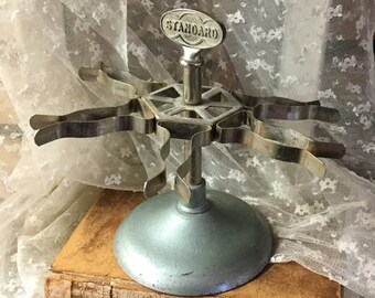 Mid Century Signed Standard Rubber Stamp Carousel Holder 1940’s 1950’s Green Metal Bottom Twirling Rotating Revolving Stamp Rack Silver Tone