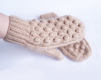 Beige mittens Woman teen knit brown chunky wool mittens Warm cozy mittens For medium size M and L