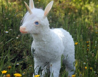 Poseable Unicorn art doll Preroder