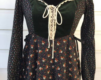 Dark green woodland Gunne Sax midi. Vintage 5
