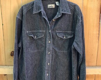 Woman's 90s Faded Black Denim Button Down / Ladies Chic Black Denim Shirt Size Medium