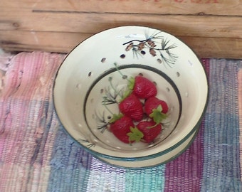 Pine cone design berry bowl - colander - handmade ceramic strainer - Rustic Fruit Bowl - Pottery Berry Bowl - pottery strainer - berry1005
