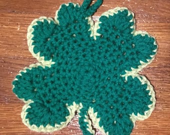 Crochet four lef clover potholder