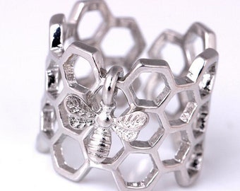 Bee Honeycomb Ring (Silver)