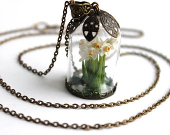 Terrarium Necklace, Daffodils, Narcissuses