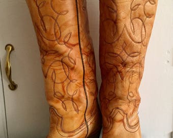 Sexy knee high vintage Cowgirl boots size 6 1/2