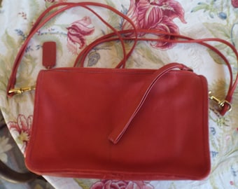 Rare Vintage Coach Classic Shoulder Bag With Removable Double Shoulder Straps Red Oxblood Very Clean