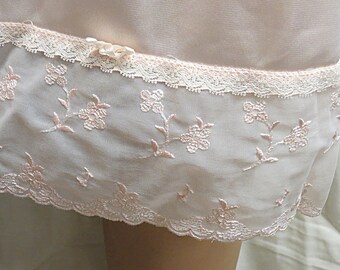 Vanity Fair Pink Vintage Nylon Half Slip Size Large #451