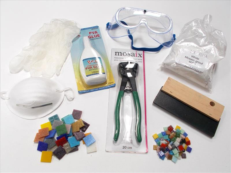 Mosaic tool Kit Intermediate. A starter kit with a little more to get