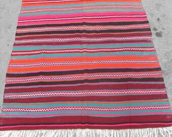 free shipping VINTAGE TURKİSH bigadiç kilim Anatolian handwoven kilim rug decorative kilim - SİZE : 56'' X 78'' ( 140 cm X 195 cm)