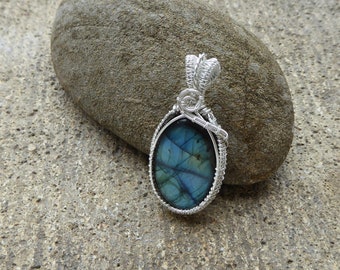 Boho Jewellery - Sterling Silver - Wire Wrapped Labradorite Pendant - Gemstone - Heady Wire Wrap - Blue Labradorite Necklace - Gift for her