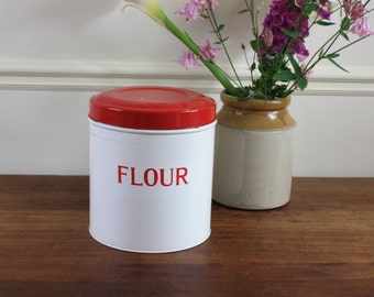 Flour Canister / kitchen canister / vintage canister / retro canister / kitchen decor / vintage kitchen / country kitchen / retro kitchen