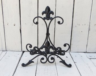 Black Metal Easel, Book Stand, Art Prop, Cookbook Stand, Shabby and Chic, Fleur De Lis, Cottage Chic, French Country Decor, Wedding Decor