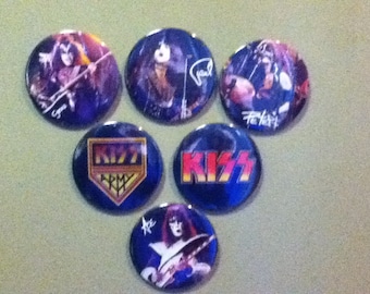 KISS group set pin back buttons