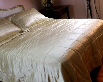 COMFORTER ...Queen Hollywood Fifties Art Deco Quilt 3 Pc w 2 Shams Silver Satin 84" w x 100" Long