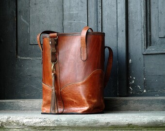 Handmade Leather hobo tote bag Vintage style - Julia design - by Ladybuq