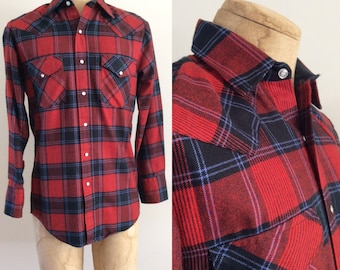 1970's Mens Red Plaid Pearl Snap Button Up Size