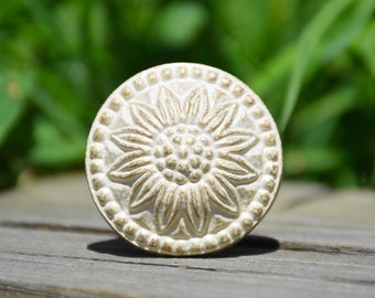 Gold knob/sunflower knob/cast iron/cabinet/antique/vintage/metal/round/decorative/furniture hardware/beautiful/pretty/unique/drawer pull