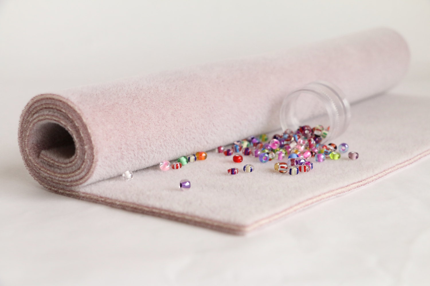 Vellux Bead Mat 22 x 14 inches Jewelry Work Surface in Mauve from