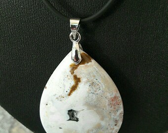 Necklace with an ocean jasper pendant