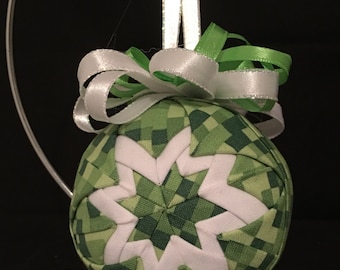 Minecraft 3" Ornament-green and white