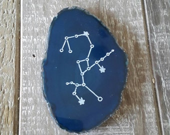 Stone for SAGITTARIUS constellation, pendants, engraved agate wirewrapping wrap or diy