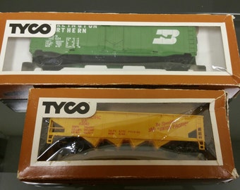 Set of 2 1975 Tyko Train Cars