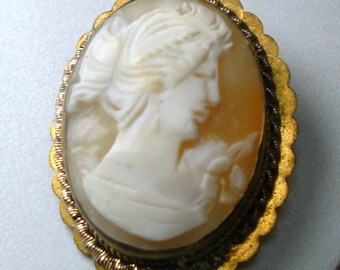 Cameo Carved Shell Pin, Classic Womans Portrait In REAL SeaShell Brooch, Tan and White Womans Head with Gold Metal Setting, 1940s