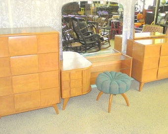 Heywood Wakefield Kohinoor - Mid Century Modern 3 Drawer Dresser - Credenza with Mirror - Champagne ALL ORIGINAL American Retro