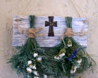 dried flower rack, floral arrangement, primitive decor, country decor, farmhouse decor, rustic decor