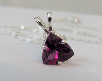 Alexandrite Trillion Pendant, Alexandrite Necklace, Color Change Gemstone, 10mm Lab Grown Alexandrite, June Birthstone, Alexandrite Jewelry
