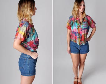 Vintage 1980's Bold Tropical Button Up Blouse - Casual Summer Weekend Top Shirt Boxy Short Sleeve Cotton Woven Florals Pink - Size Medium