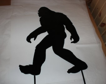 Sasquatch - Big Foot lawn ornament